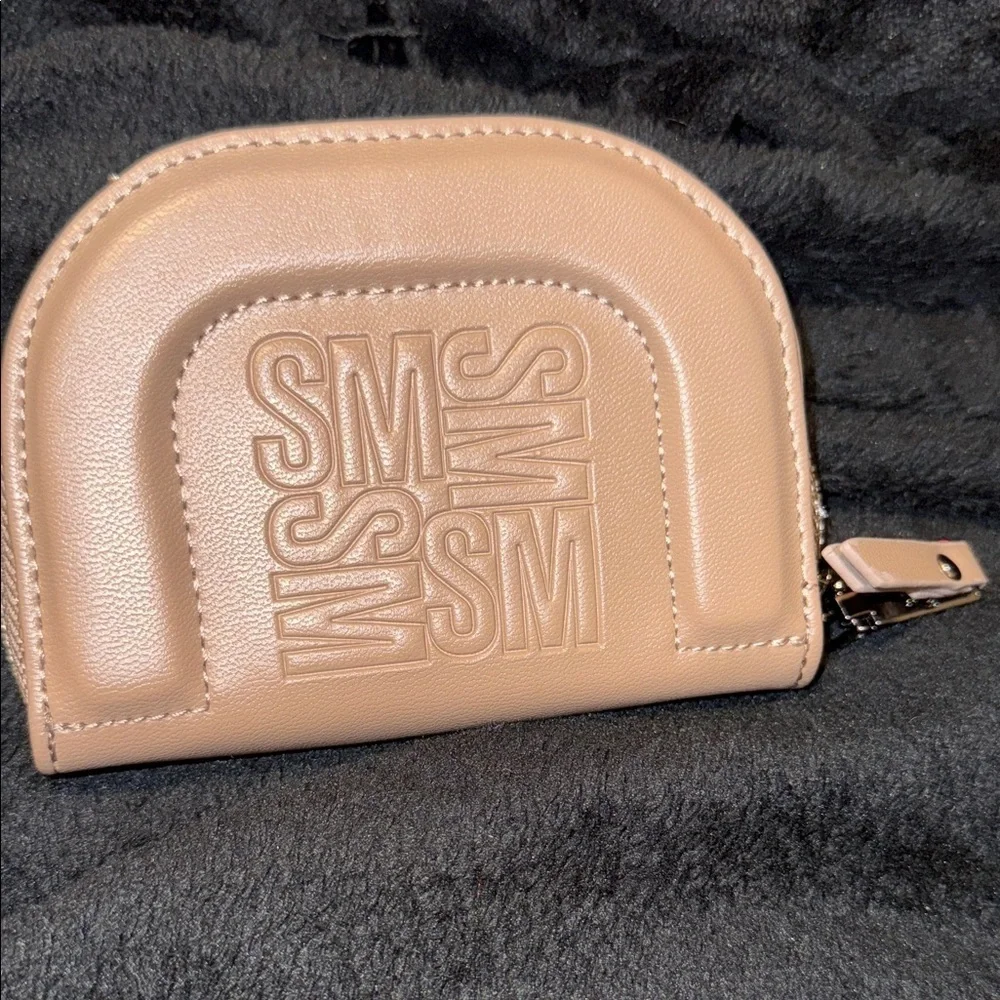 Steve Madden Tan Zip Wallet/Coin Card holder